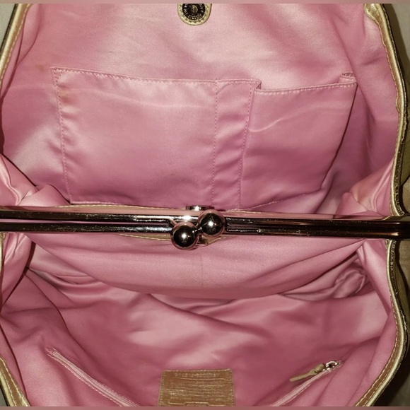 Coach Penelope with Classic C Gold & Cream Leather Pink Lining Shoulder Purse - Picture 6 of 7